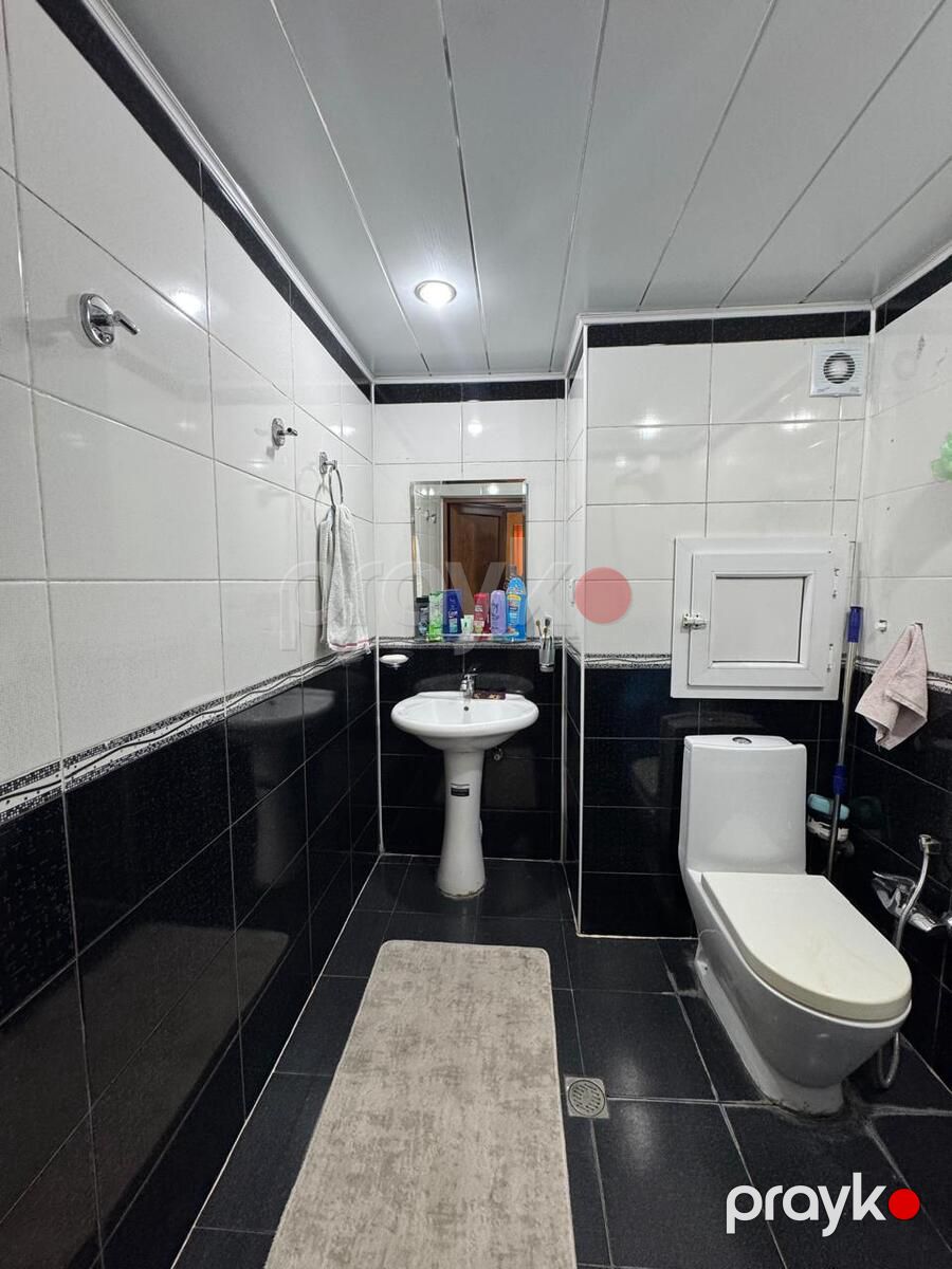 Satılır 2 otaqlı köhnə tikili 65 m² — Mənzil, Bakı (9)