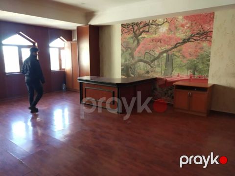 İcarəyə verilir 1 otaqlı ofis 42 m² — Bakı