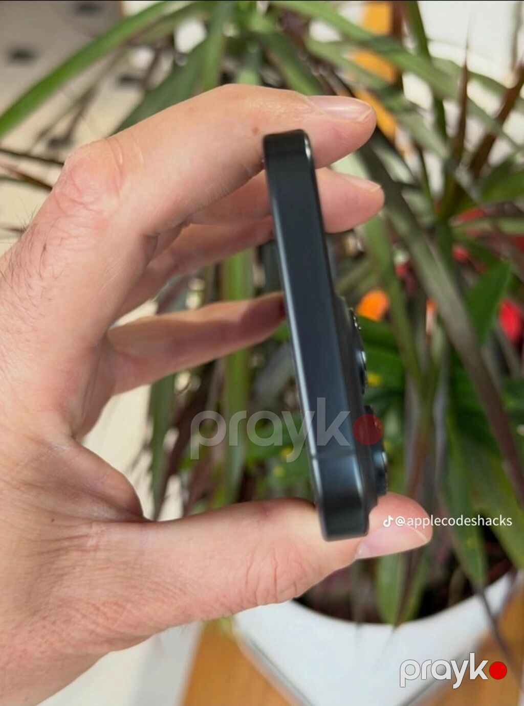 IPhone 16 Pro, 256 GB, Qara, Zəmanət, Barmaq izi, Face ID — Apple iPhone, Bakı (7)