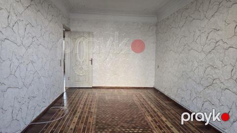 Satılır 3 otaqlı köhnə tikili 90 m²