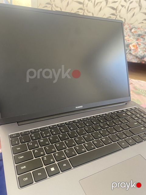 Huawei MateBook D 16 noutbuku - Ekran: 16 düym, nazik çərçivəli