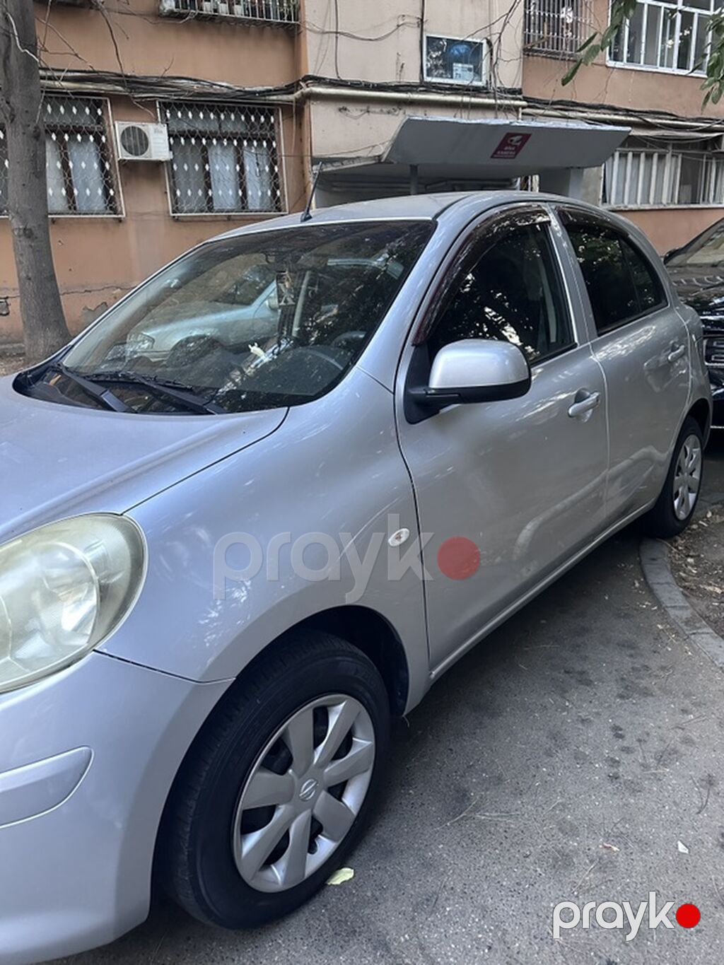 Nissan Micra (gümüşü rəng), 5 qapılı həcmli hetçbek. Xüsusiyyətlər — Avtomobillər, Bakı (3)