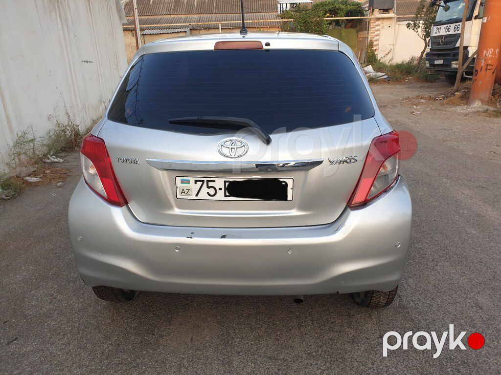 Toyota Yaris, 1.3 L, 2012 il, 138 000 km — Avtomobillər, Bakı (2)