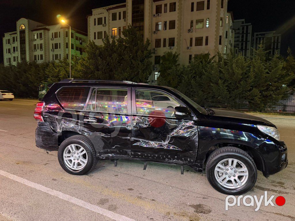 Toyota Land Cruiser Prado, 4.0 L, 2011 il, 127 000 km — Avtomobillər, Bakı (8)
