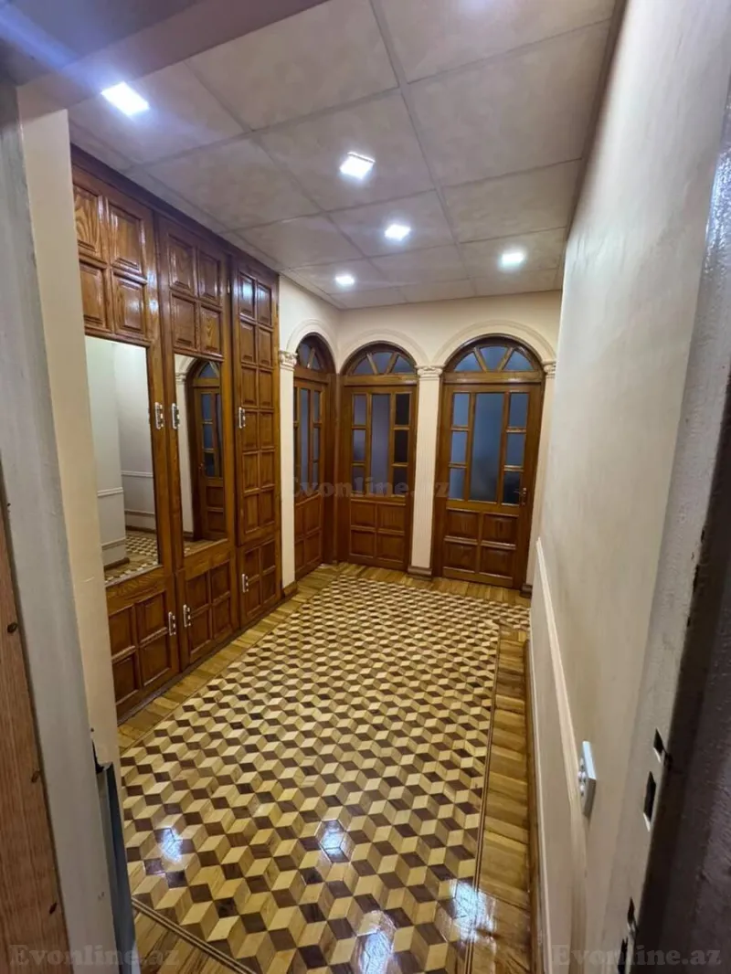 Satılır 3 otaqlı Mənzil Köhnə tikili 90 m² Bakı, Binəqədi r., Azadlıq prospekti m., 8-ci mikrorayon — Mənzil, Bakı (8)