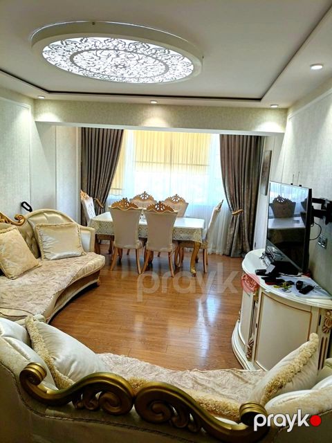 Satılır 3 otaqlı köhnə tikili 85.5 m²