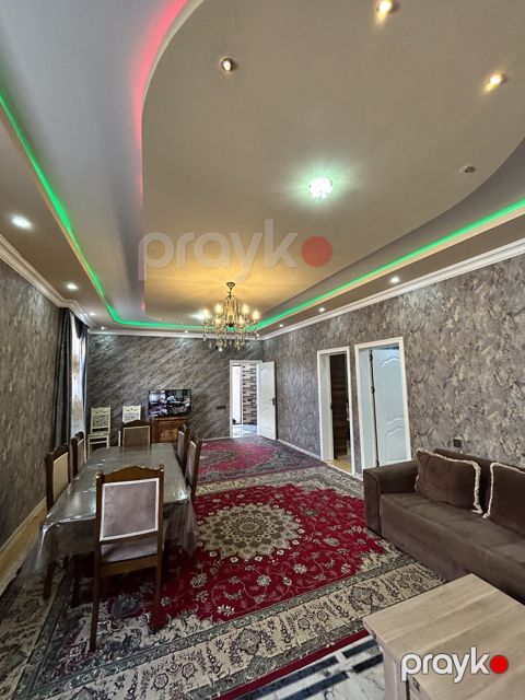 Həyət evi, Binə qəs — Bakı