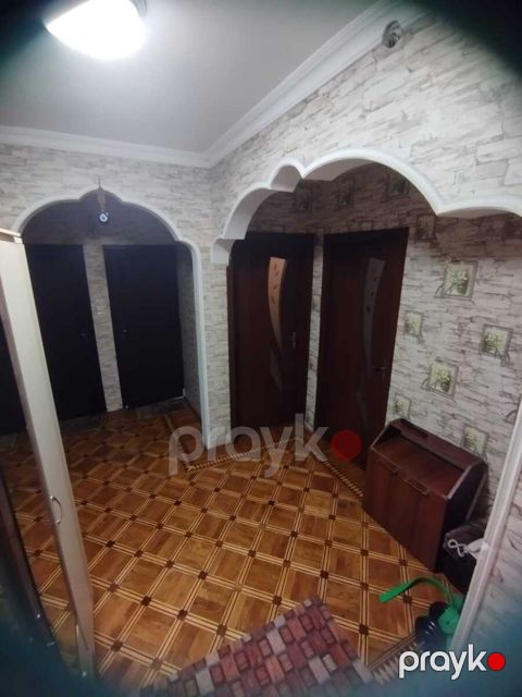 Satılır 3 otaqlı köhnə tikili 90 m²
