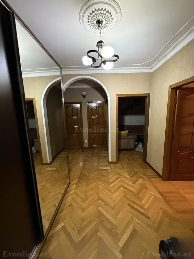 Kirayə verilir 3 otaqlı Mənzil Köhnə tikili 70 m² Bakı, Yasamal r., Yasamal — Bakı