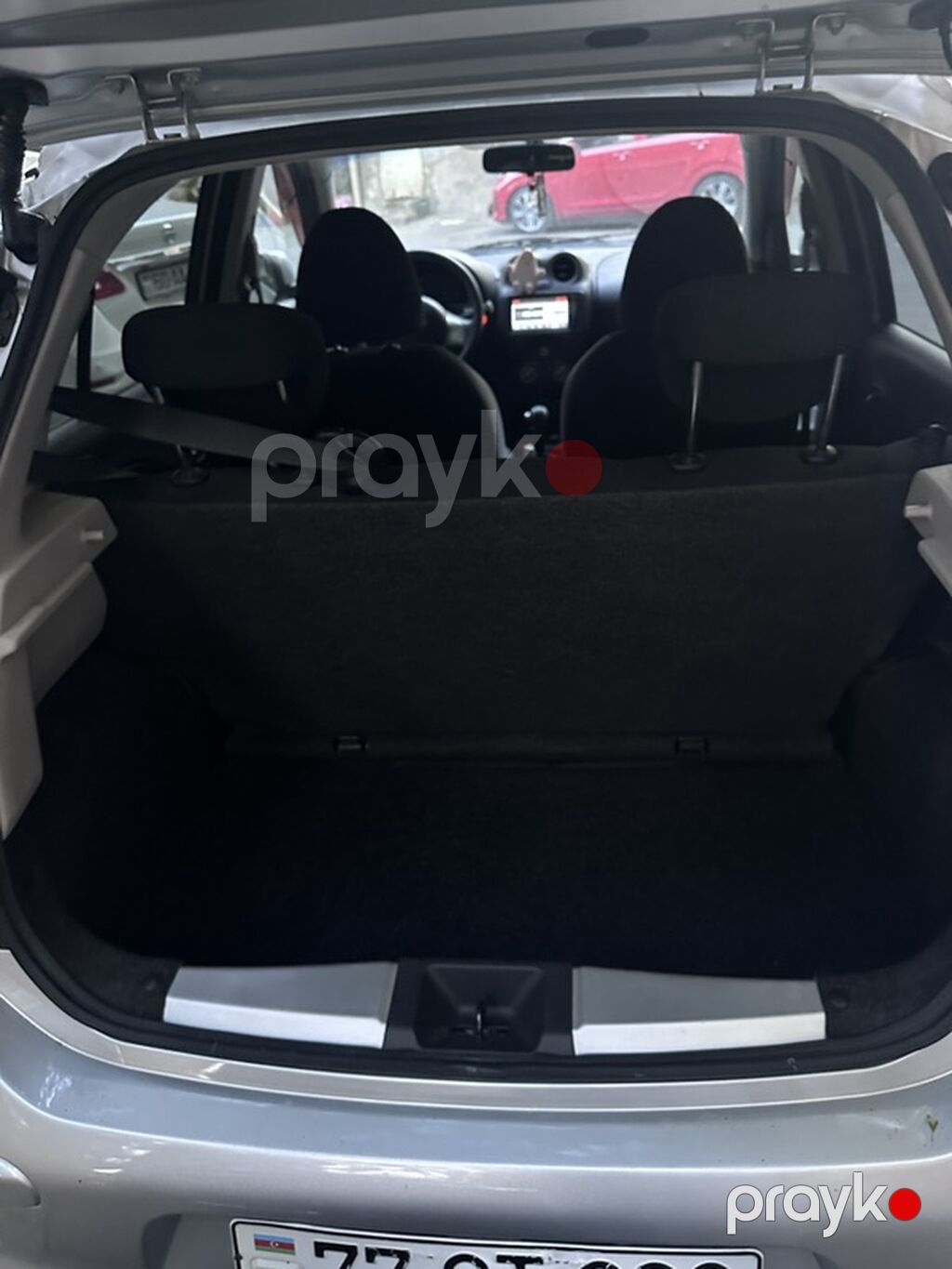 Nissan Micra (gümüşü rəng), 5 qapılı həcmli hetçbek. Xüsusiyyətlər — Avtomobillər, Bakı (4)