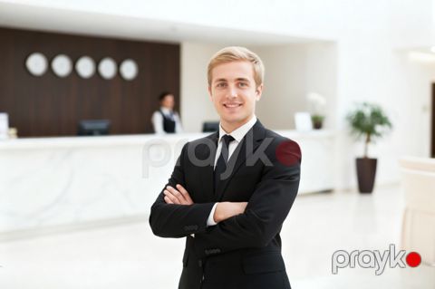 Administrator tələb olunur