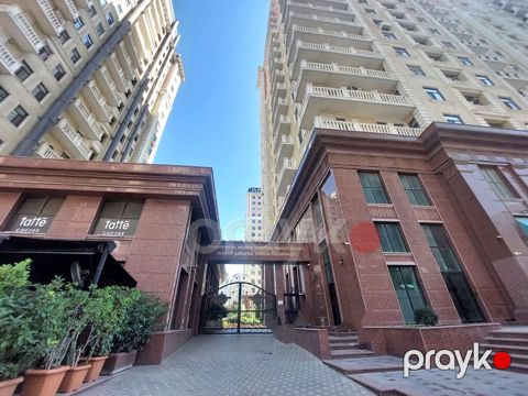 Yasamal rayonunda elmlər akademiyası metrosu yaxınlığında zahid — Bakı