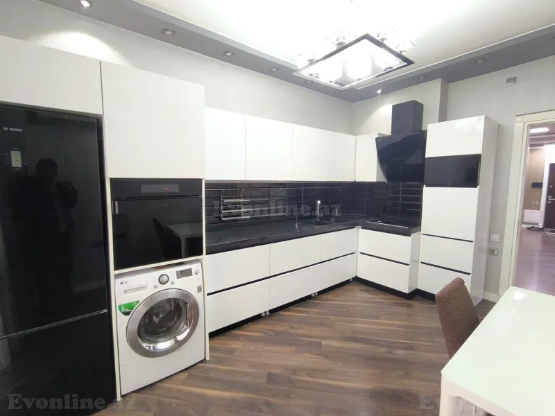 Satılır 4 otaqlı Mənzil Yeni tikili 161 m² Bakı, Nəsimi r., 28 May m — Mənzil, Bakı (2)