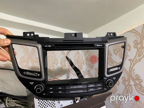 "Hyundai Tucson" monitor çərçivəsi — Bakı