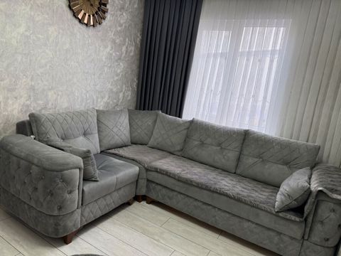 Künc divan. Satılır 350 azn. Açılır + bazalıdır. Ünvan Xırdalan — wekili wp göndərin paylawaq satmaqa komek. edek — Divanlar