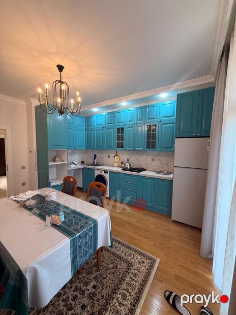 İcarəyə verilir 3 otaqlı yeni tikili 140 m²