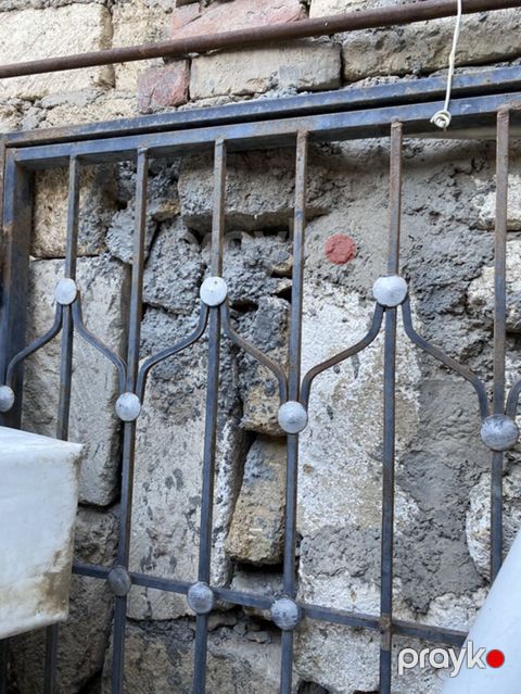 Demir rasotka en 1 uzunluq 2.4 yaxsi vezyetdedi — Bakı