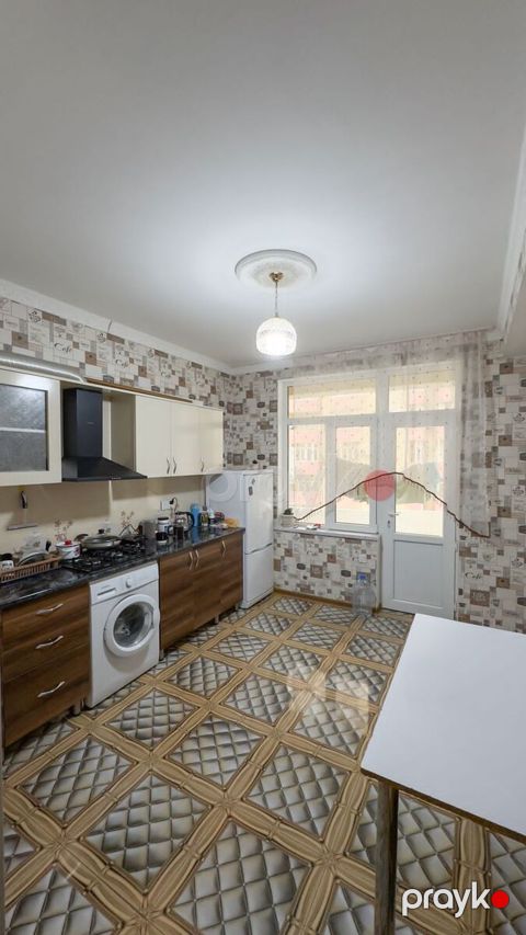 İcarəyə verilir 2 otaqlı yeni tikili 61 m²