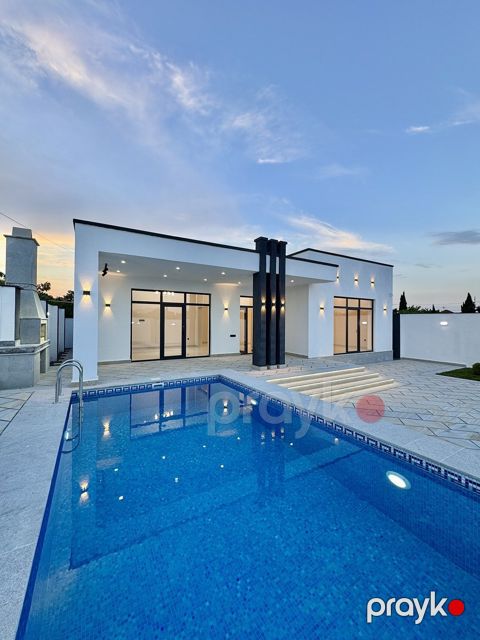 Satılır 4 otaqlı həyət evi/bağ evi 176 m² — Bakı