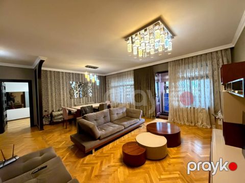 Satılır 3 otaqlı köhnə tikili 90 m²