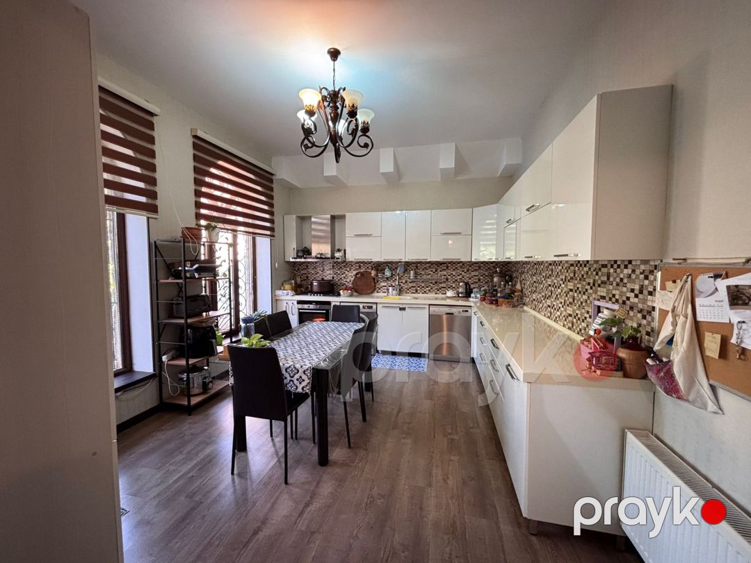 Satılır 5 otaqlı həyət evi/bağ evi 200 m² — Ev, villa, Bakı (12)