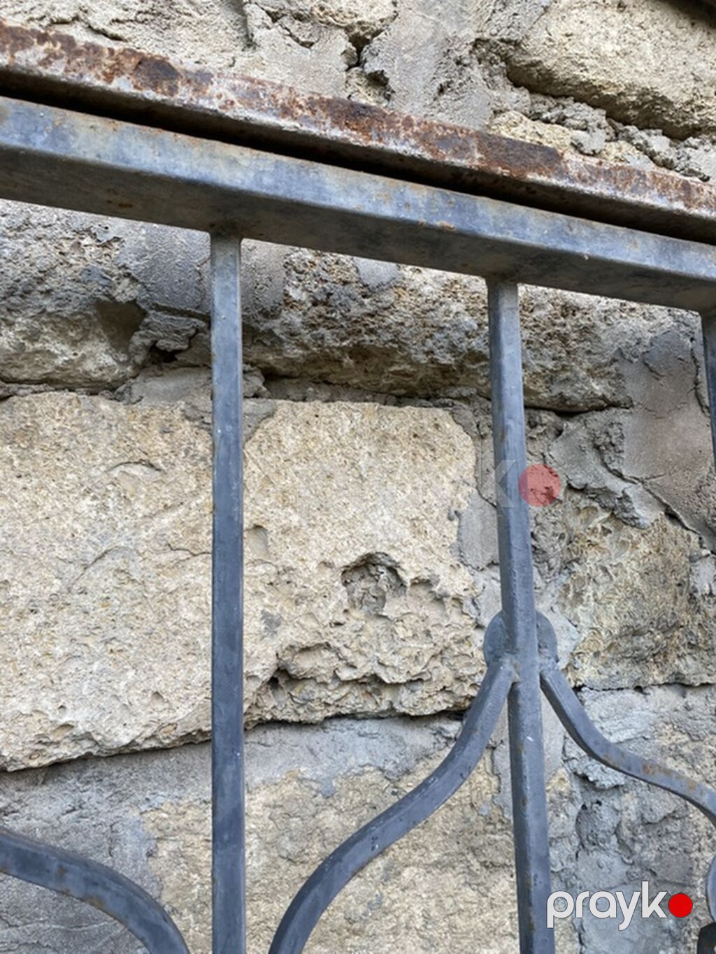 Demir rasotka qapi ela cezyetde en 3 uzunluq 2 — Pəncərələr, qapılar, balkonlar, Bakı (6)