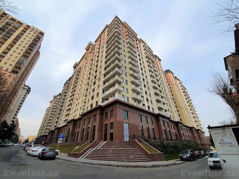 Kirayə verilir 3 otaqlı Mənzil Yeni tikili 160 m² Bakı, Yasamal r., Elmlər Akademiyası m — Mənzil, Bakı (2)