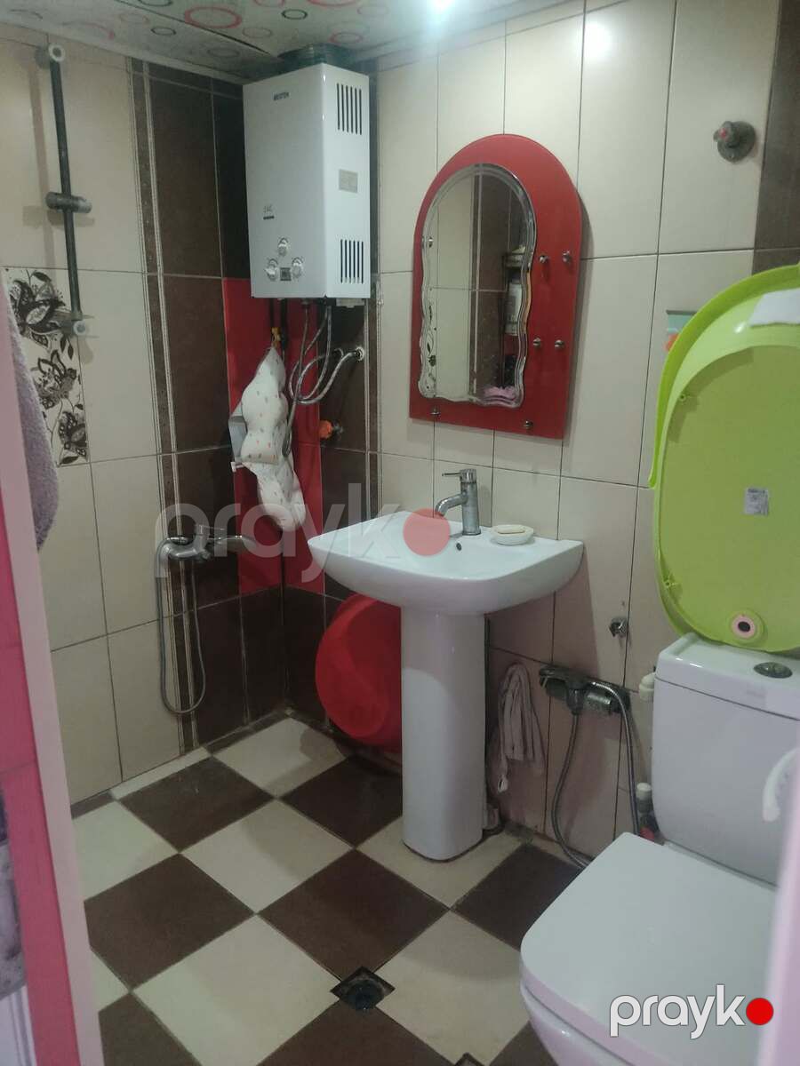 Satılır 2 otaqlı köhnə tikili 55 m² — Mənzil, Bakı (10)