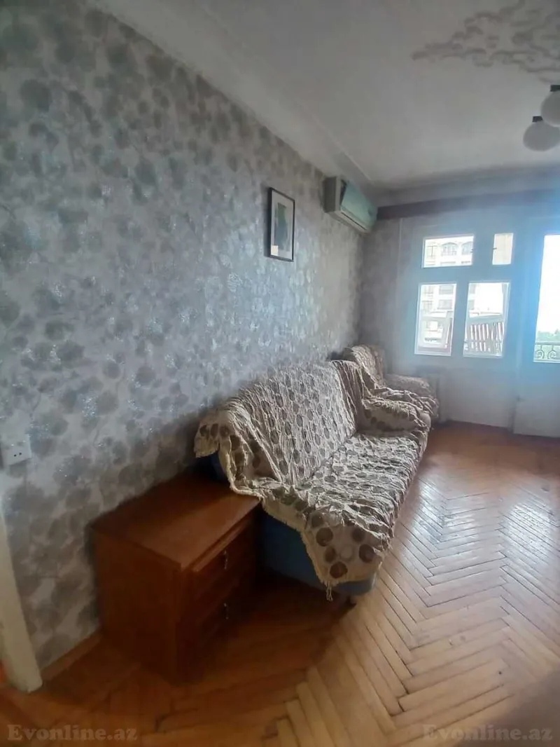 Kirayə verilir 2 otaqlı Mənzil Köhnə tikili 30 m² Bakı, Səbail r — Mənzil, Bakı (3)