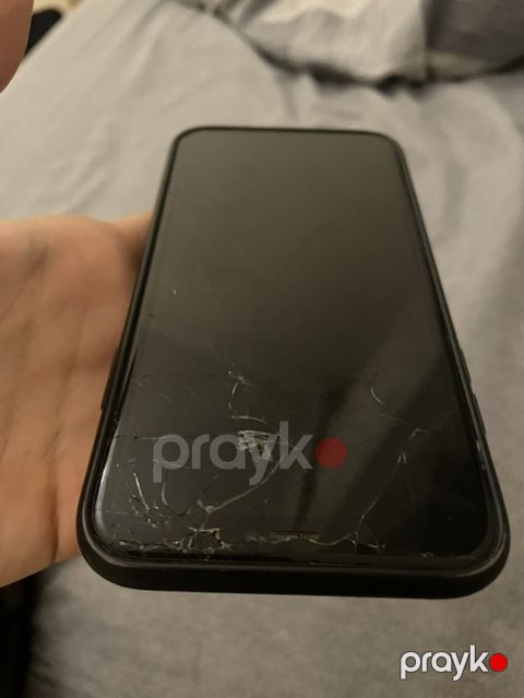 IPhone Xr, Qara, Qırıq — Bakı