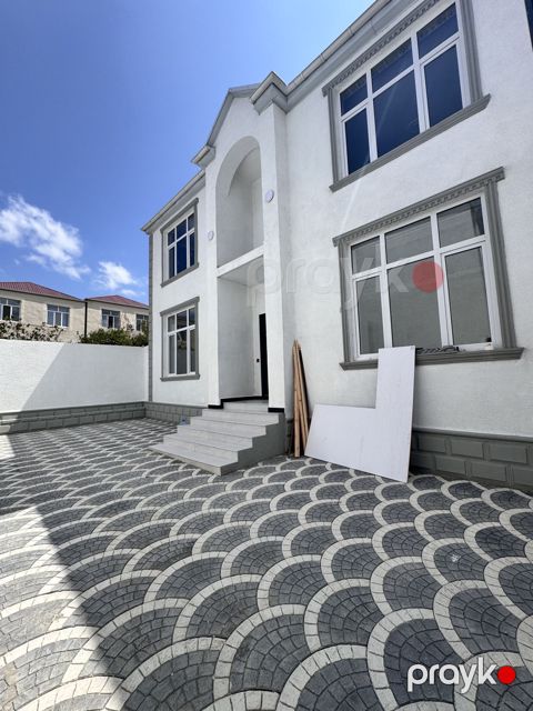 Satılır 5 otaqlı həyət evi/bağ evi 180 m² — Bakı