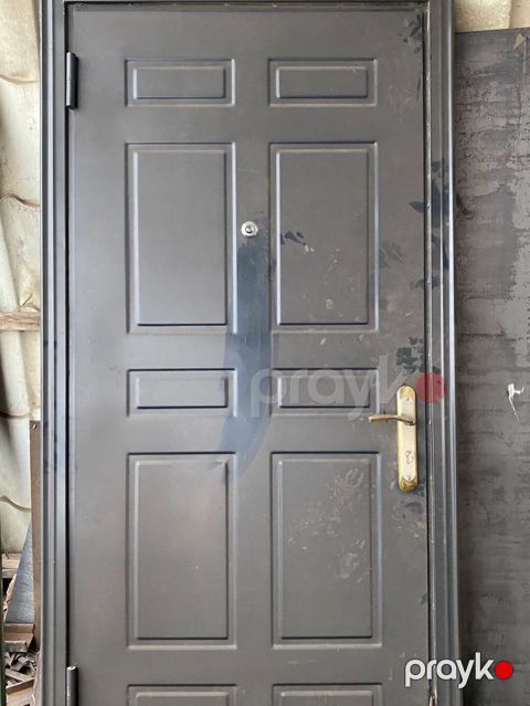 Seyf qapi *220 azn* Olcu 2×1 m Ela veziyyetdedirustu sadece — Digah