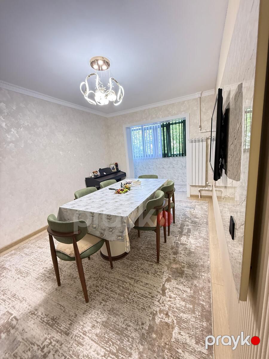 Satılır 4 otaqlı köhnə tikili 110 m² — Mənzil, Bakı (2)