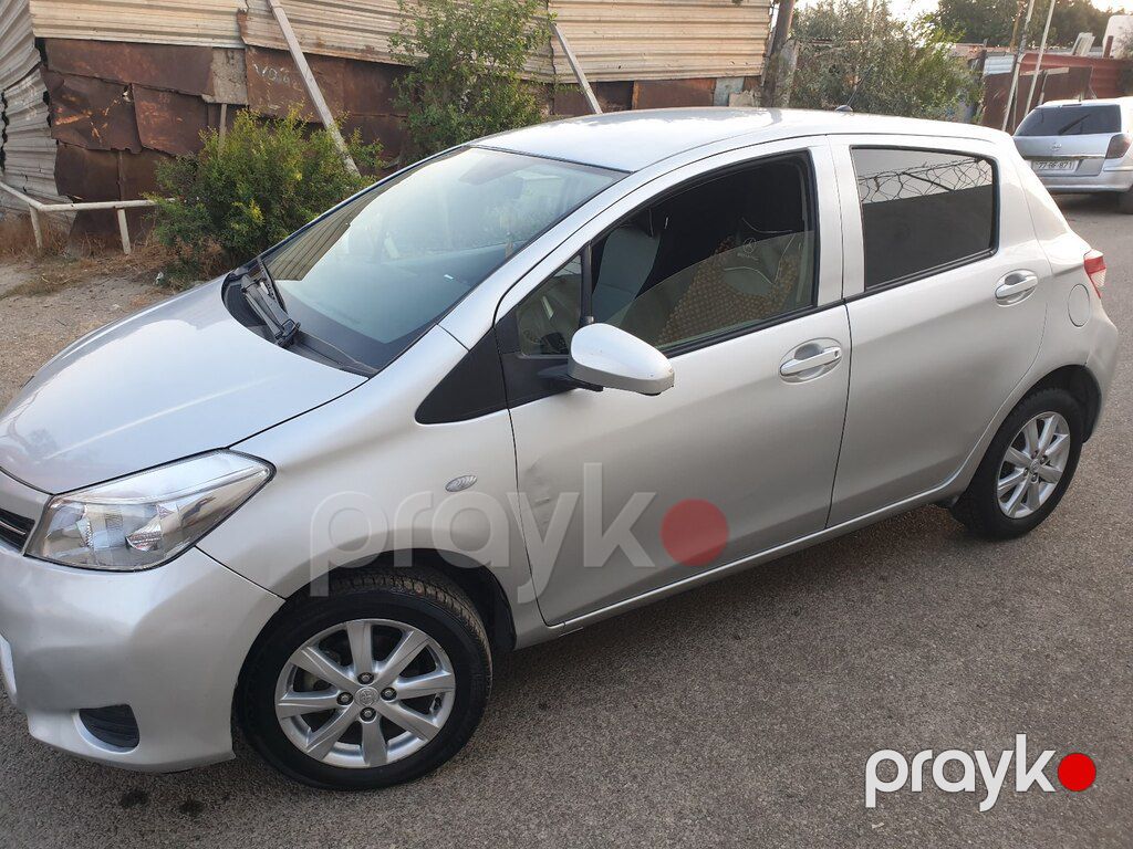 Toyota Yaris, 1.3 L, 2012 il, 138 000 km — Avtomobillər, Bakı (7)