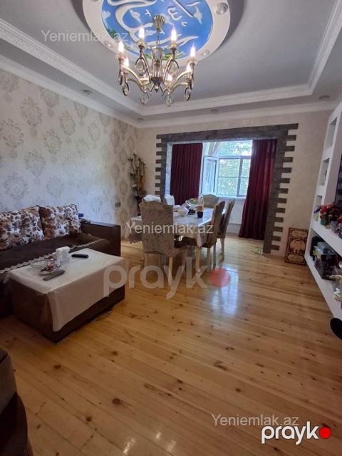 Satılır 4 otaqlı Bina evi menzil (Köhnə tikili), 95 m², 10-cu mikrorayon — Sumqayıt