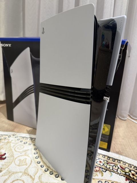 CF7121 Playstation 5 Pro 2TB,ideal veziyyetde, satilir, qiymet — Игровые приставки