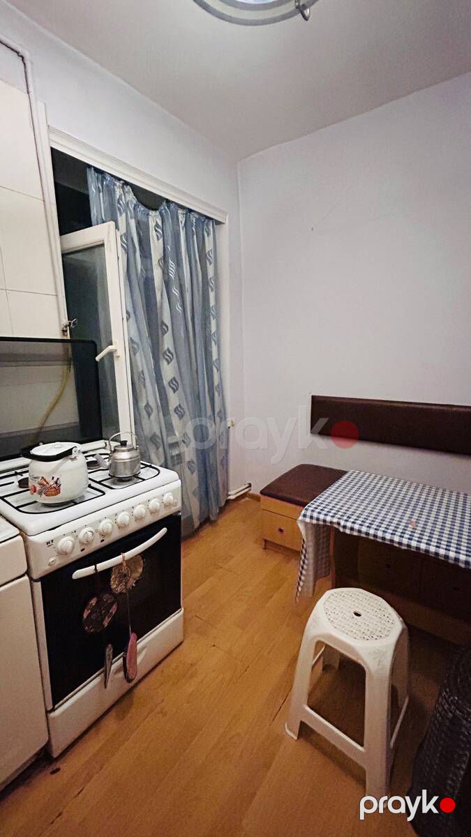 Satılır 2 otaqlı köhnə tikili 65 m² — Mənzil, Bakı (8)