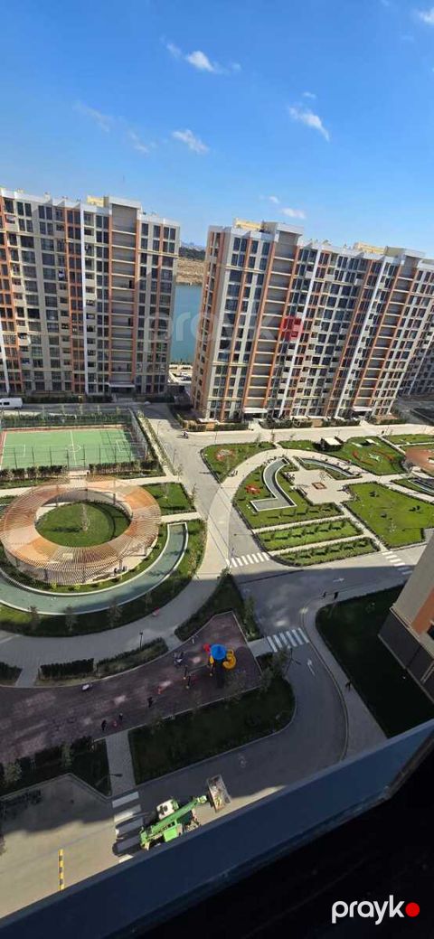 Satılır 3 otaqlı yeni tikili 85 m²