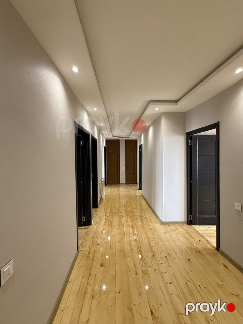 Satılır 5 otaqlı köhnə tikili 110 m² — Bakı