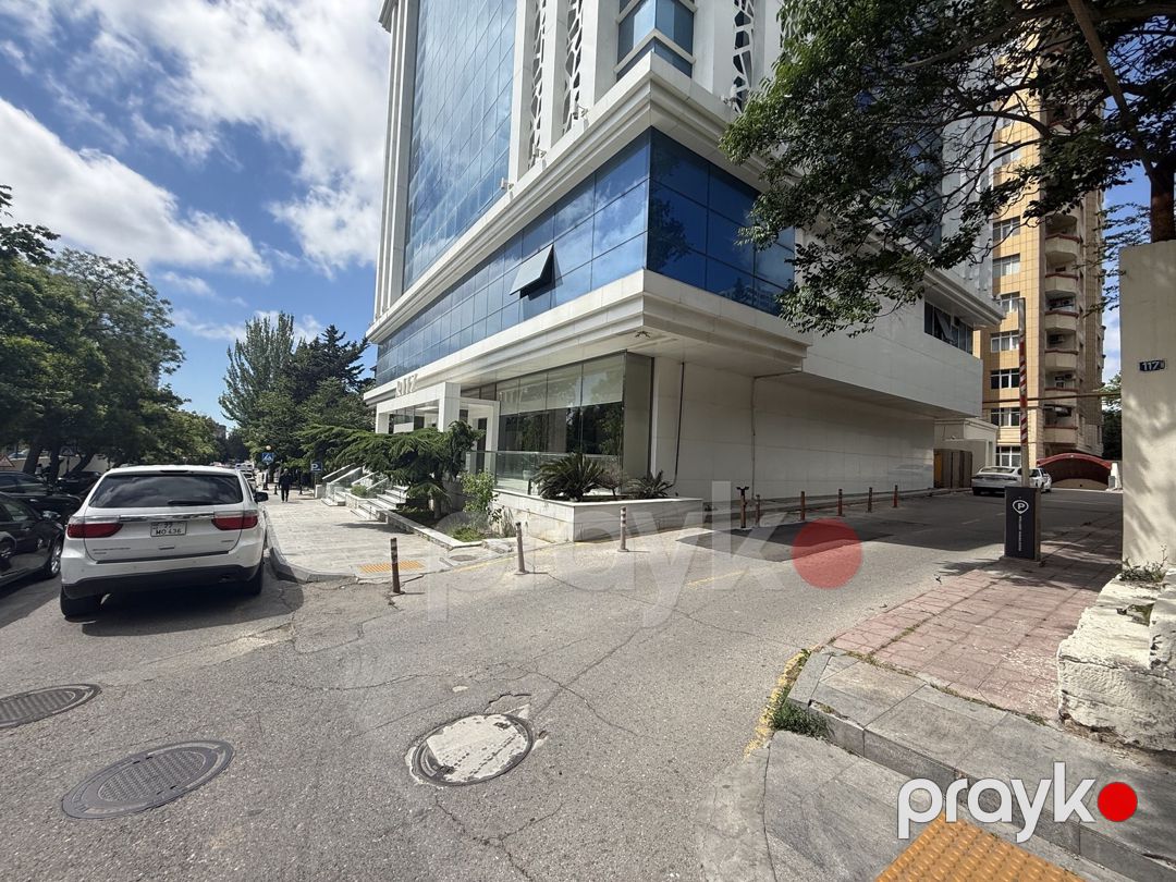4-otaqlı yeni tikili, Mərdanov qardaşları küç., 230 m² — Mənzil, Bakı (2)