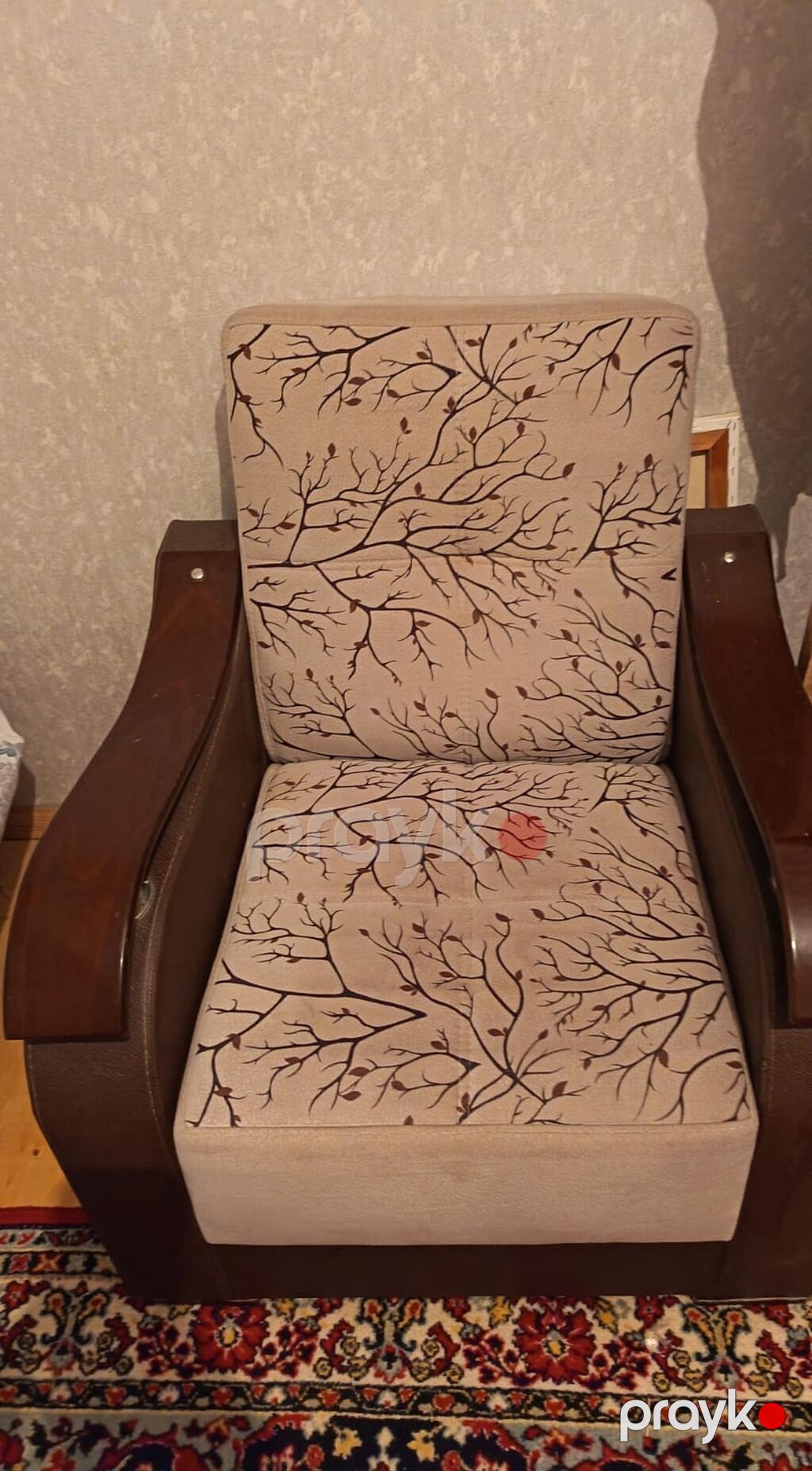 Altı bazalı Kreslo – taxta qoltuqlu, yumşaq oturacaq və arxa hissə — Kreslolar, Digah (2)