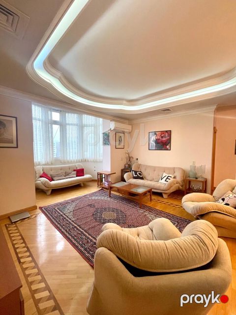 6-otaqlı yeni tikili, Zahid Xəlilov küç., 220 m²