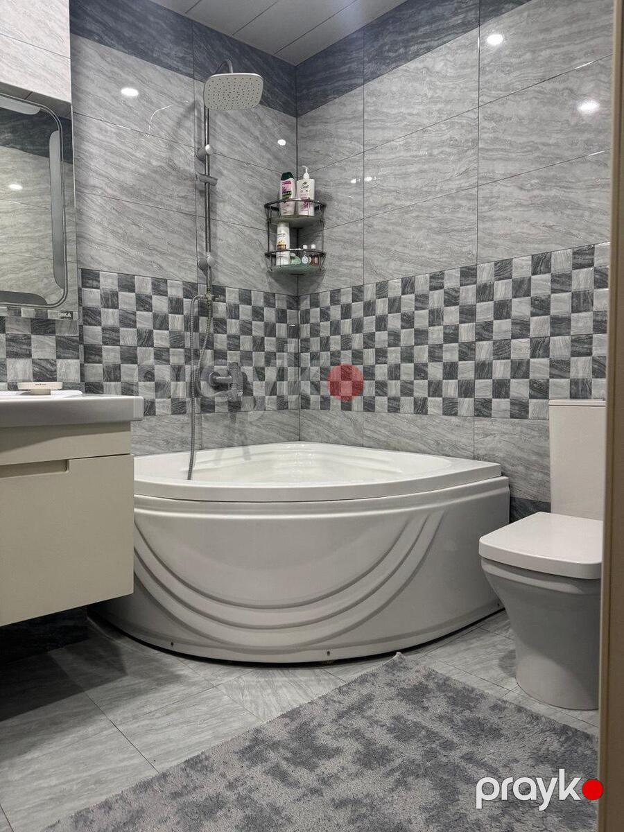 Satılır 3 otaqlı köhnə tikili 100 m² — Mənzil, Bakı (8)