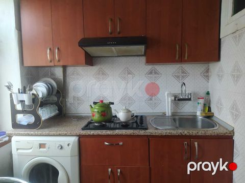İcarəyə verilir 2 otaqlı köhnə tikili 55 m²