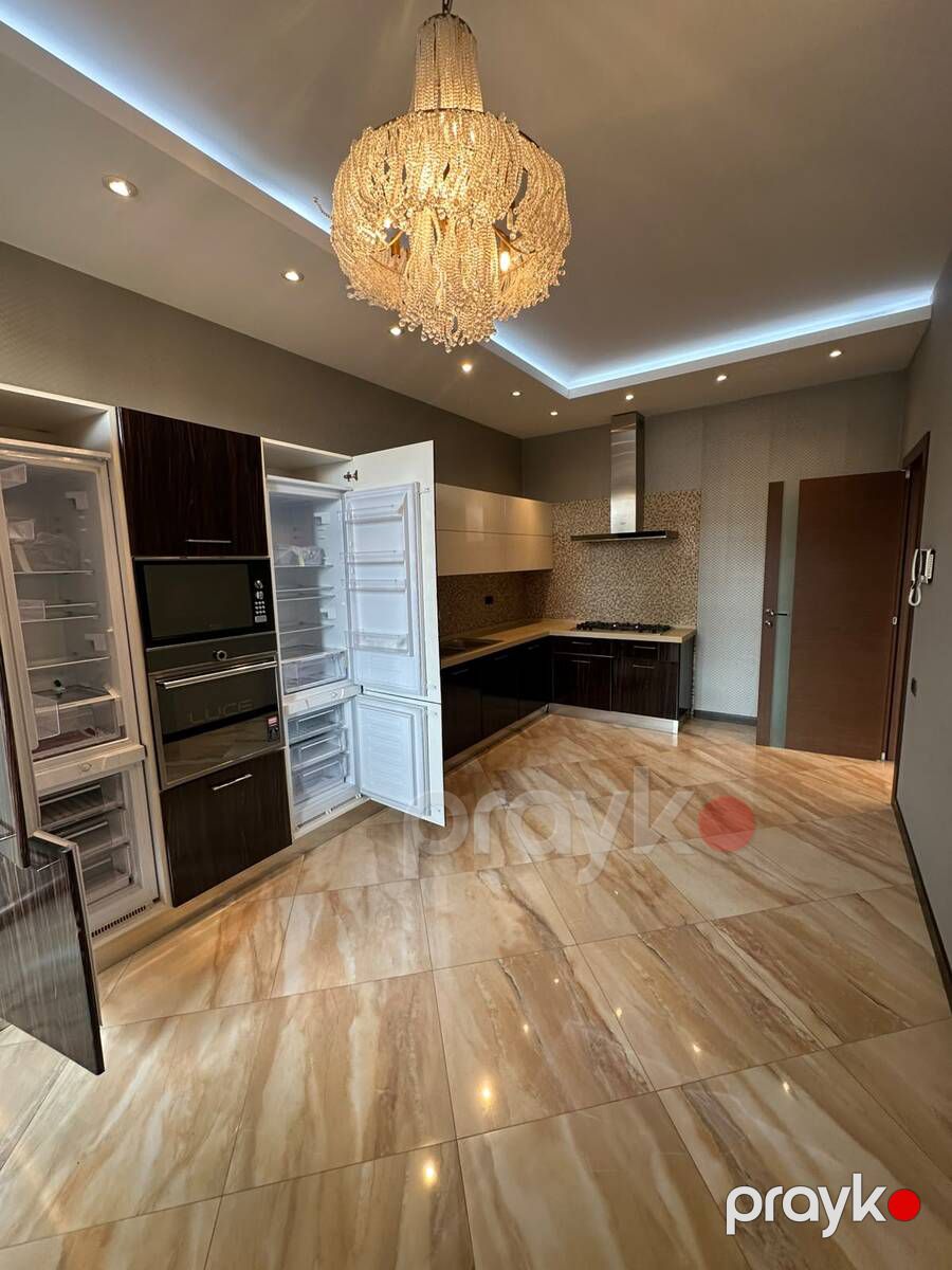 Satılır 4 otaqlı yeni tikili 180 m² — Mənzil, Bakı (9)