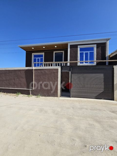 Həyət evi, Binə qəs — Bakı