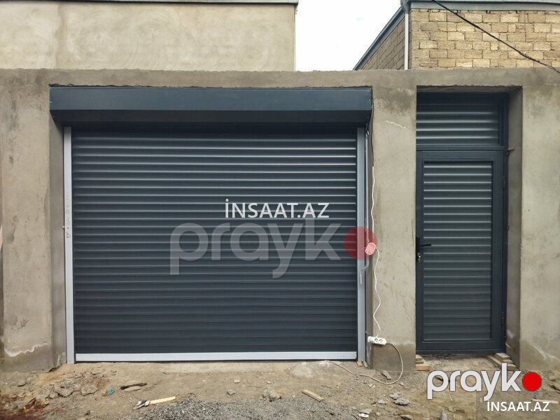 Stone az avtomat qapilar — Pəncərələr, qapılar, balkonlar, Bakı (2)
