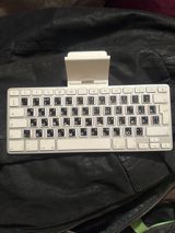 Apple iPad Keyboard Dock – Rus/İngilis klaviatura - Model: Apple iPad — Вагиф