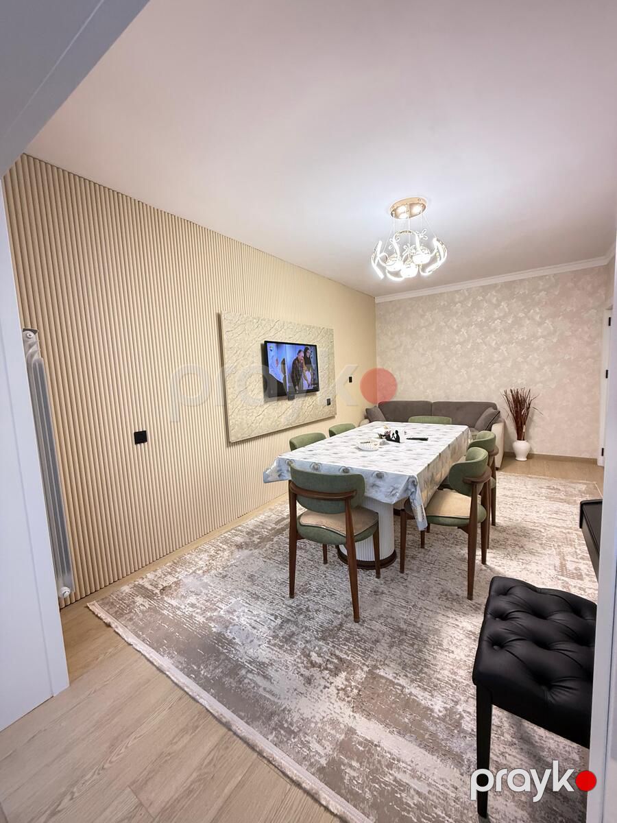 Satılır 4 otaqlı köhnə tikili 110 m² — Mənzil, Bakı (3)