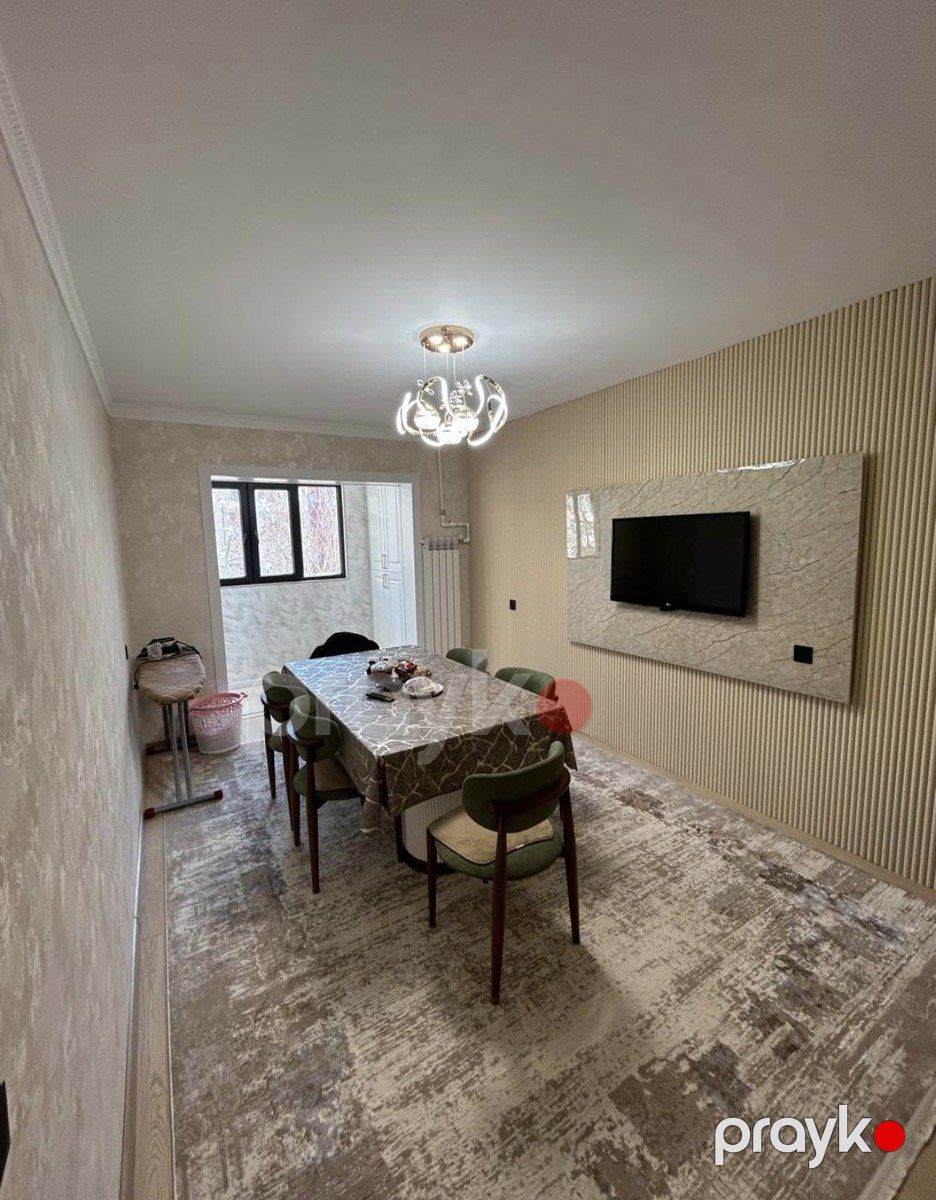Satılır 4 otaqlı köhnə tikili 110 m² — Mənzil, Bakı (11)